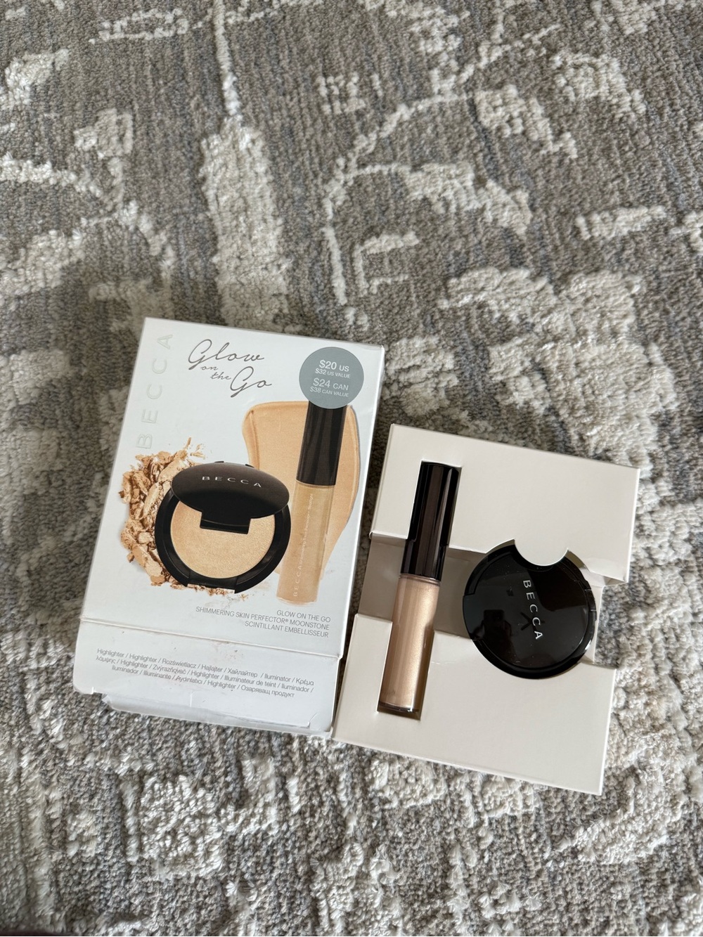 NWT BECCA Glow On the Go Highlight Duo - Champagne Gold